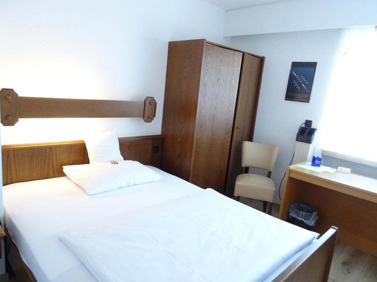 Aparthotel Zum Dom Kleinblittersdorf Ngoại thất bức ảnh