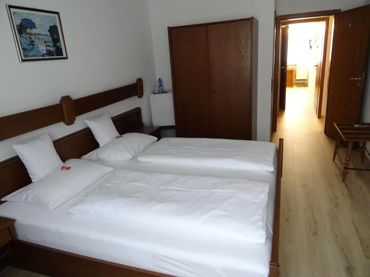 Aparthotel Zum Dom Kleinblittersdorf Ngoại thất bức ảnh