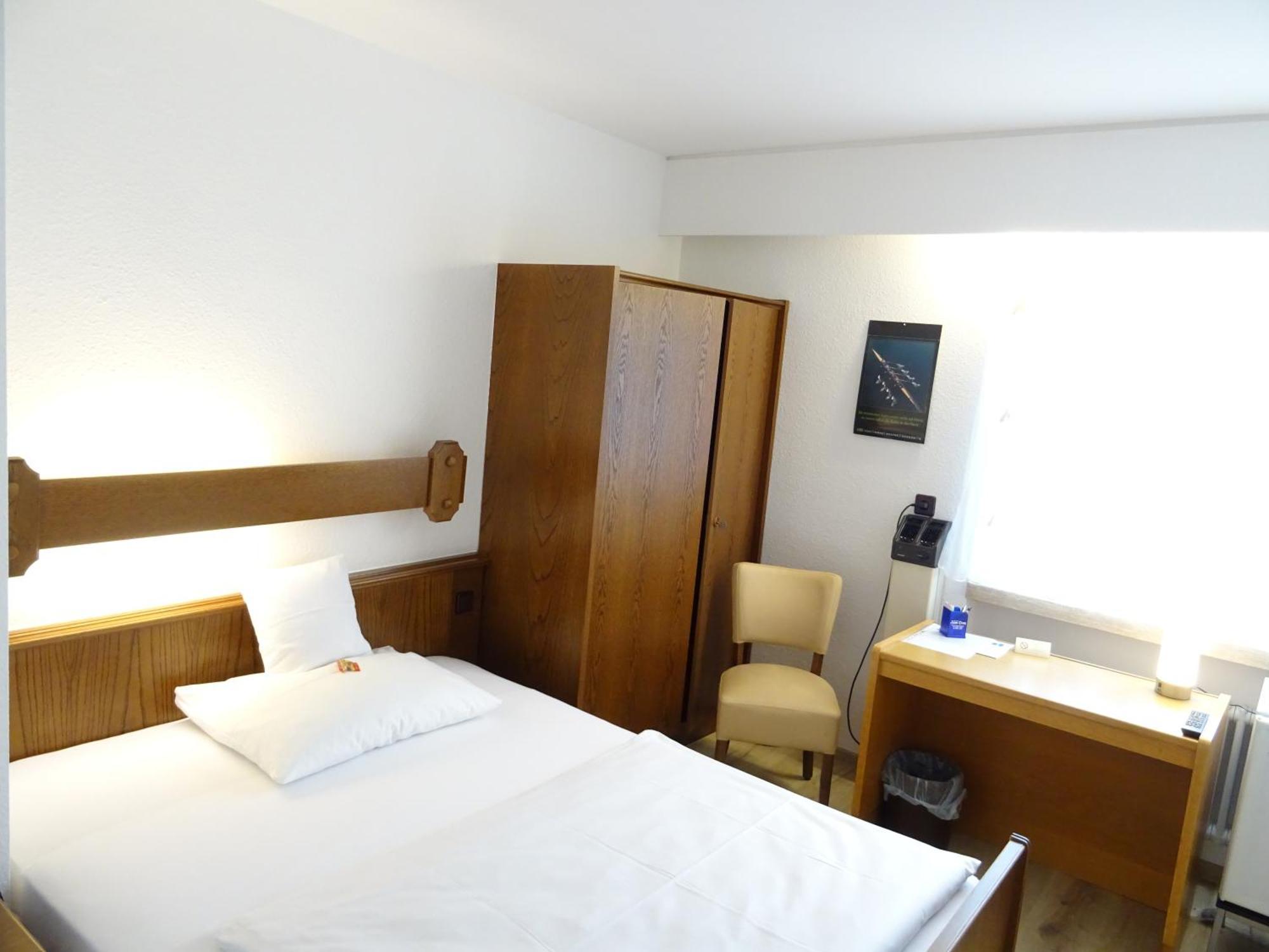 Aparthotel Zum Dom Kleinblittersdorf Ngoại thất bức ảnh